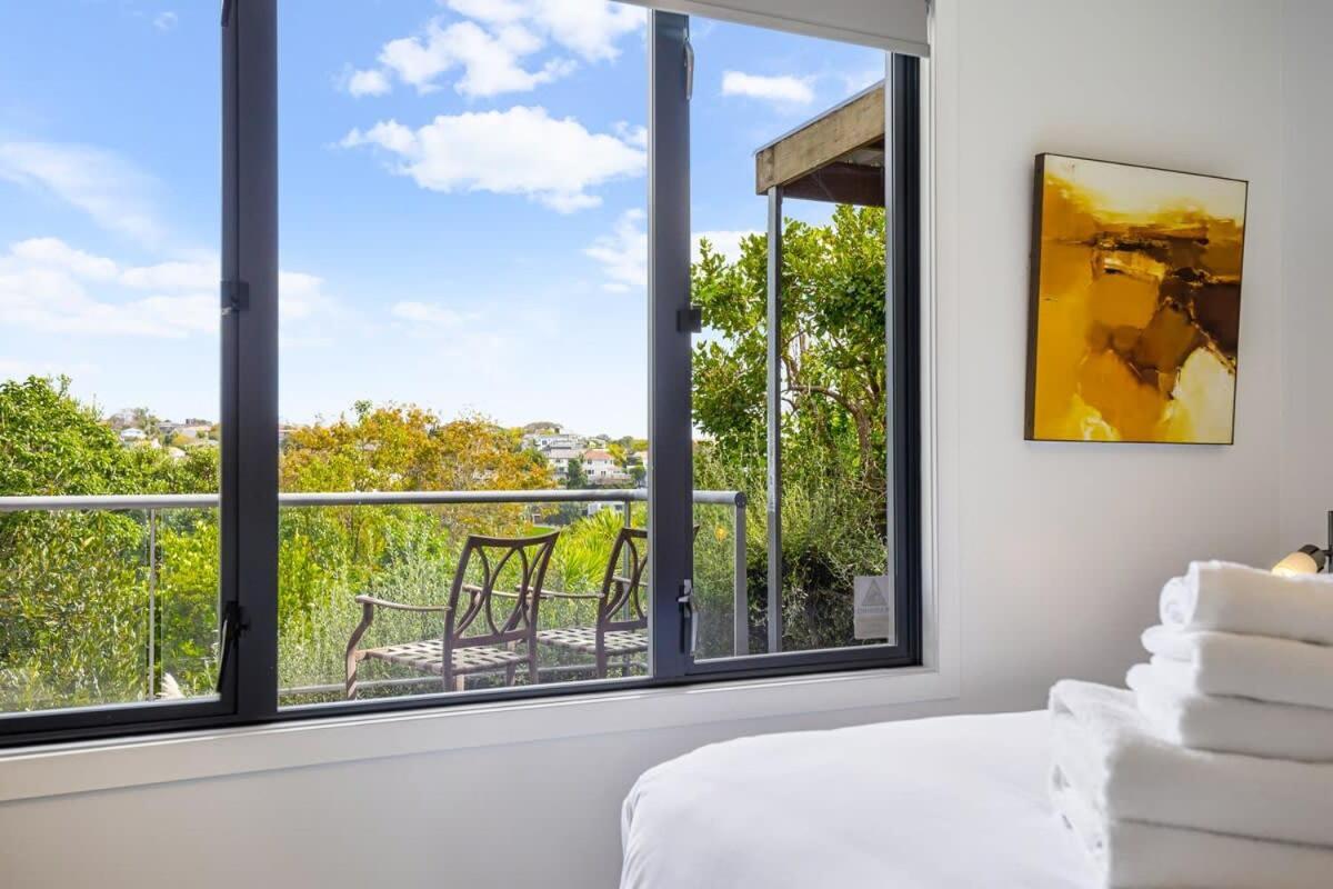 Stylish And Serene Living In Kohimarama Auckland Extérieur photo