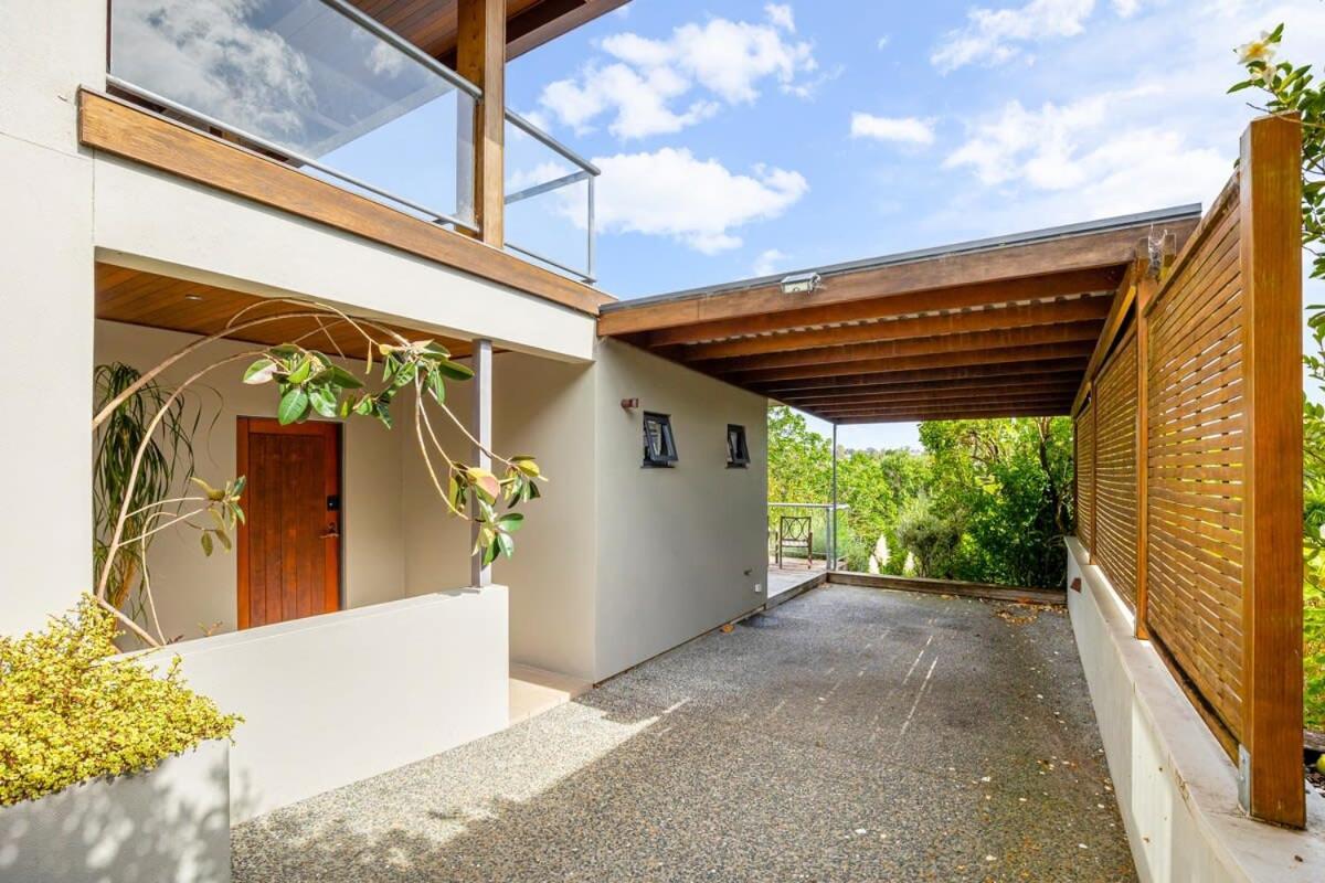 Stylish And Serene Living In Kohimarama Auckland Extérieur photo